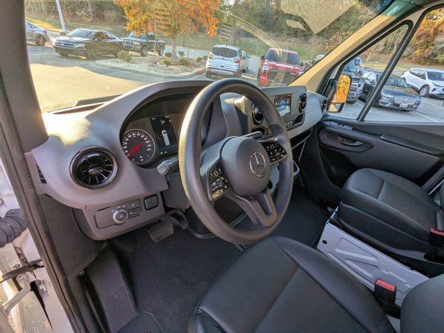 Used 2024 Mercedes-Benz Sprinter 2500 image 28