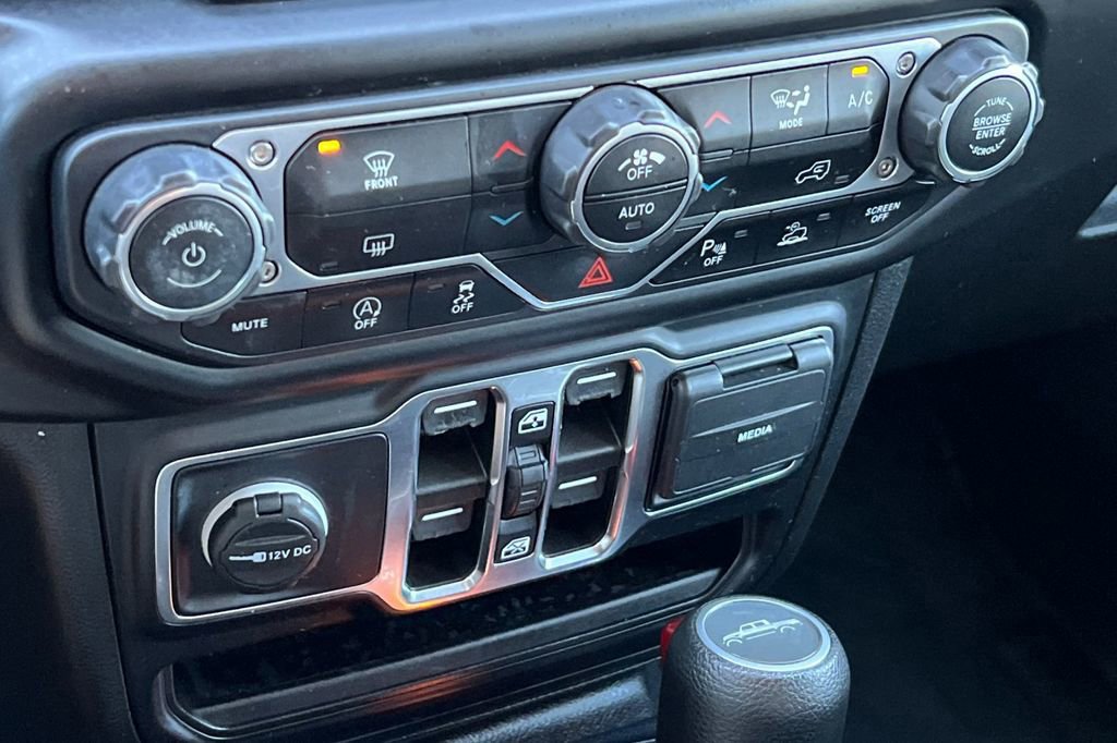 Used 2021 Jeep Gladiator Sport image 23