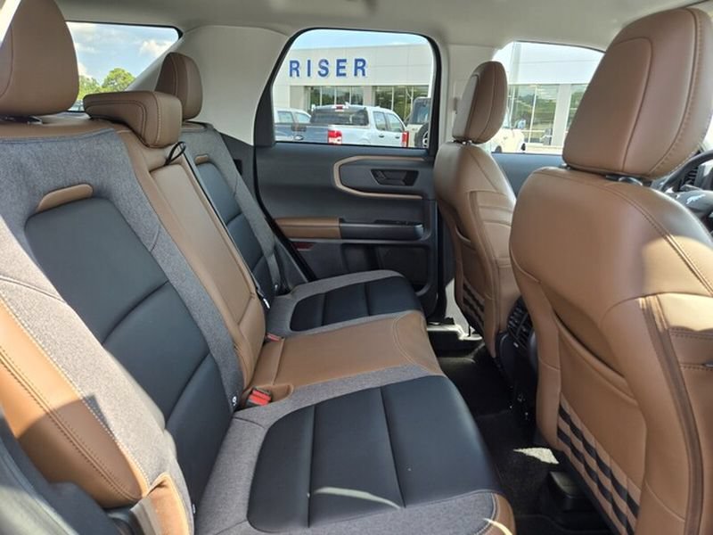 Certified 2024 Ford Bronco Sport Outer Banks AWD/4WD image 18