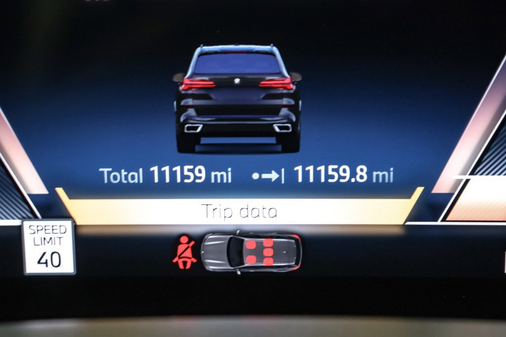 Used 2024 BMW X5 sDrive40i w/ M Sport Package image 19