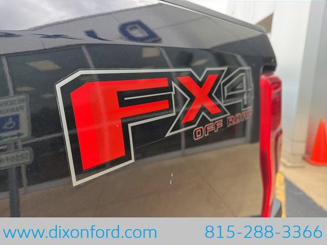 Certified 2018 Ford F250 Platinum w/ Platinum Ultimate Package AWD/4WD image 30