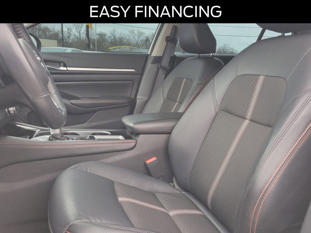 Used 2024 Nissan Altima 2.5 SR image 14