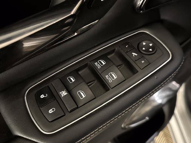 Used 2024 RAM 1500 Limited AWD/4WD image 18
