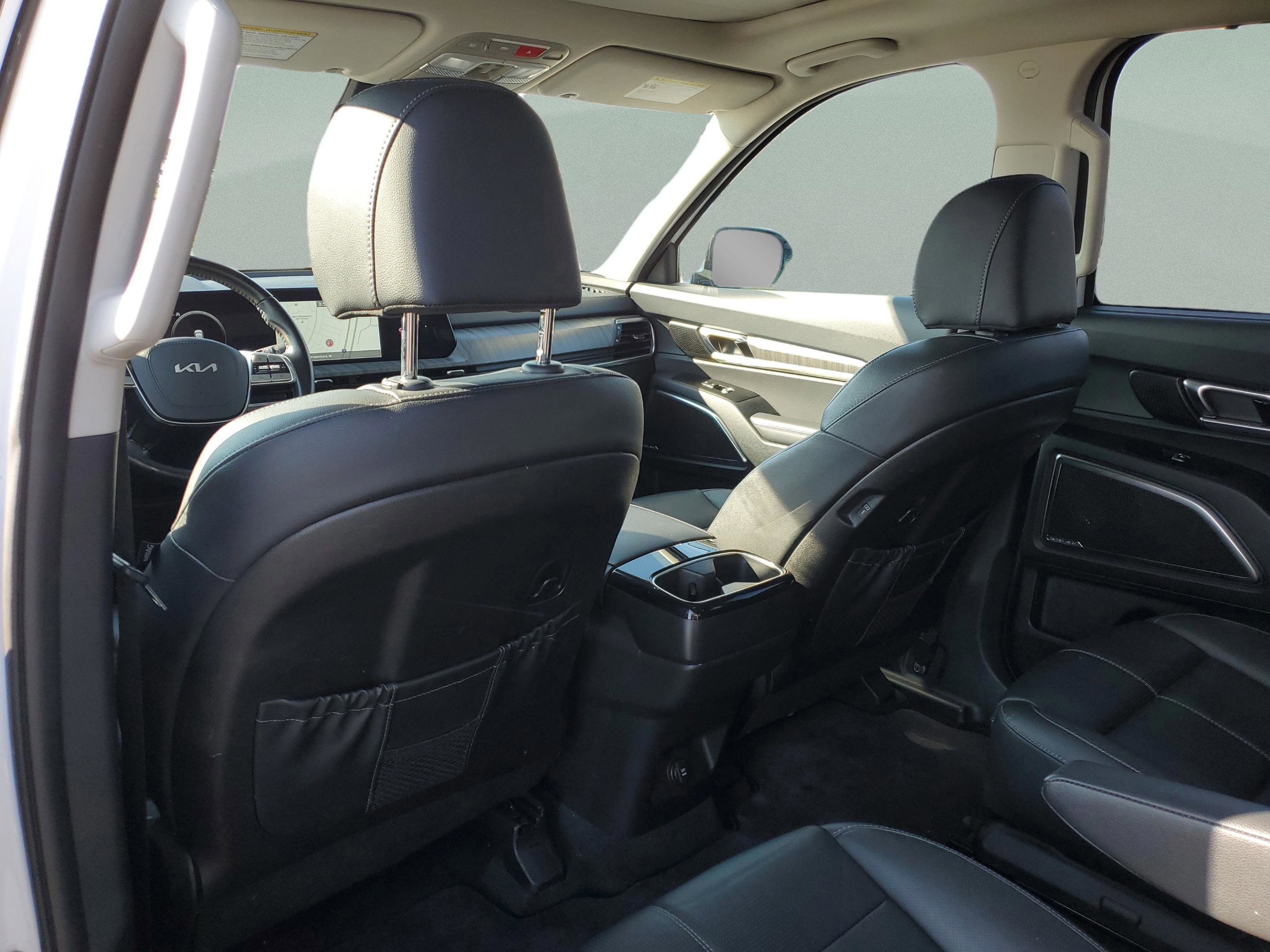 Used 2024 Kia Telluride SX image 16