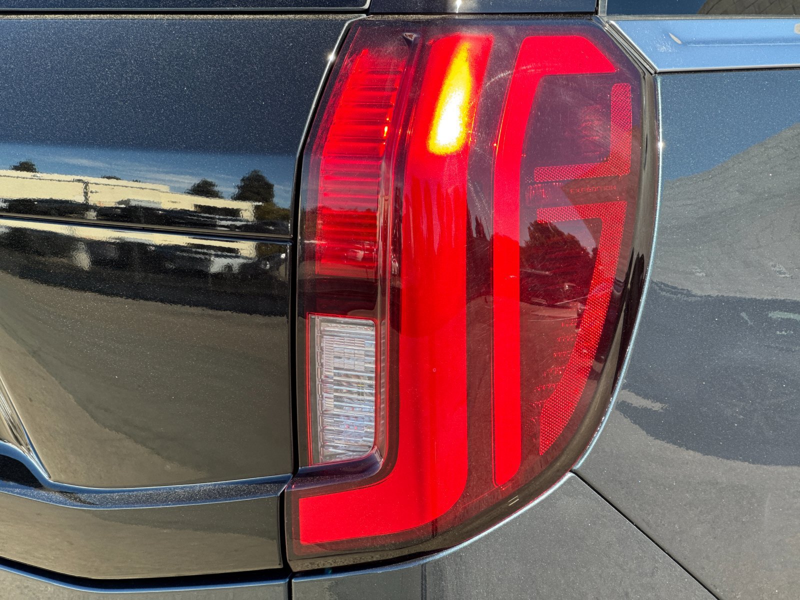 Certified 2025 Ford Expedition Active AWD/4WD image 37