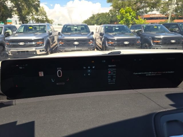 Certified 2025 Ford Expedition Platinum w/ Driver's Package AWD/4WD image 12