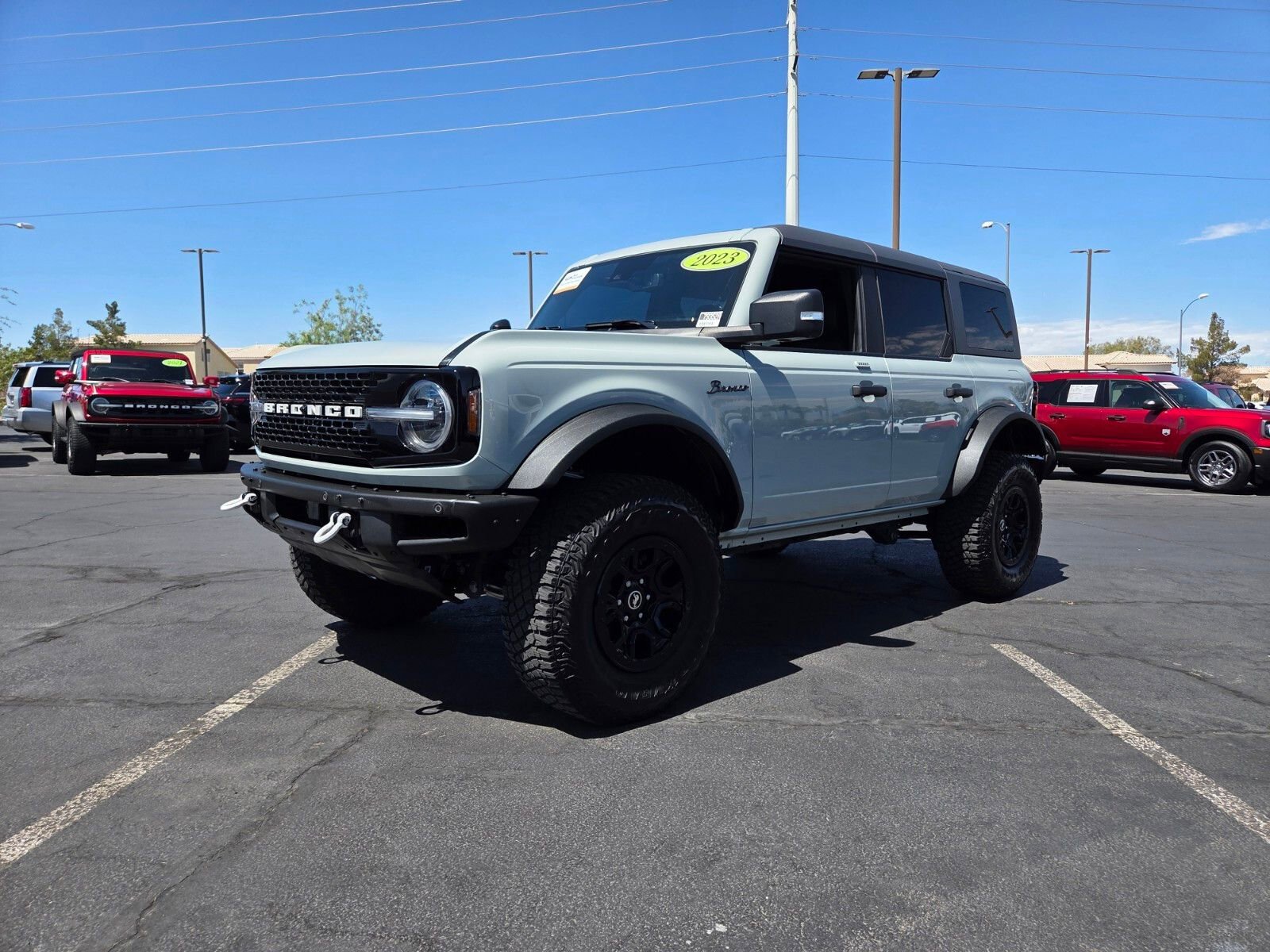 Certified 2023 Ford Bronco Wildtrak AWD/4WD image 2