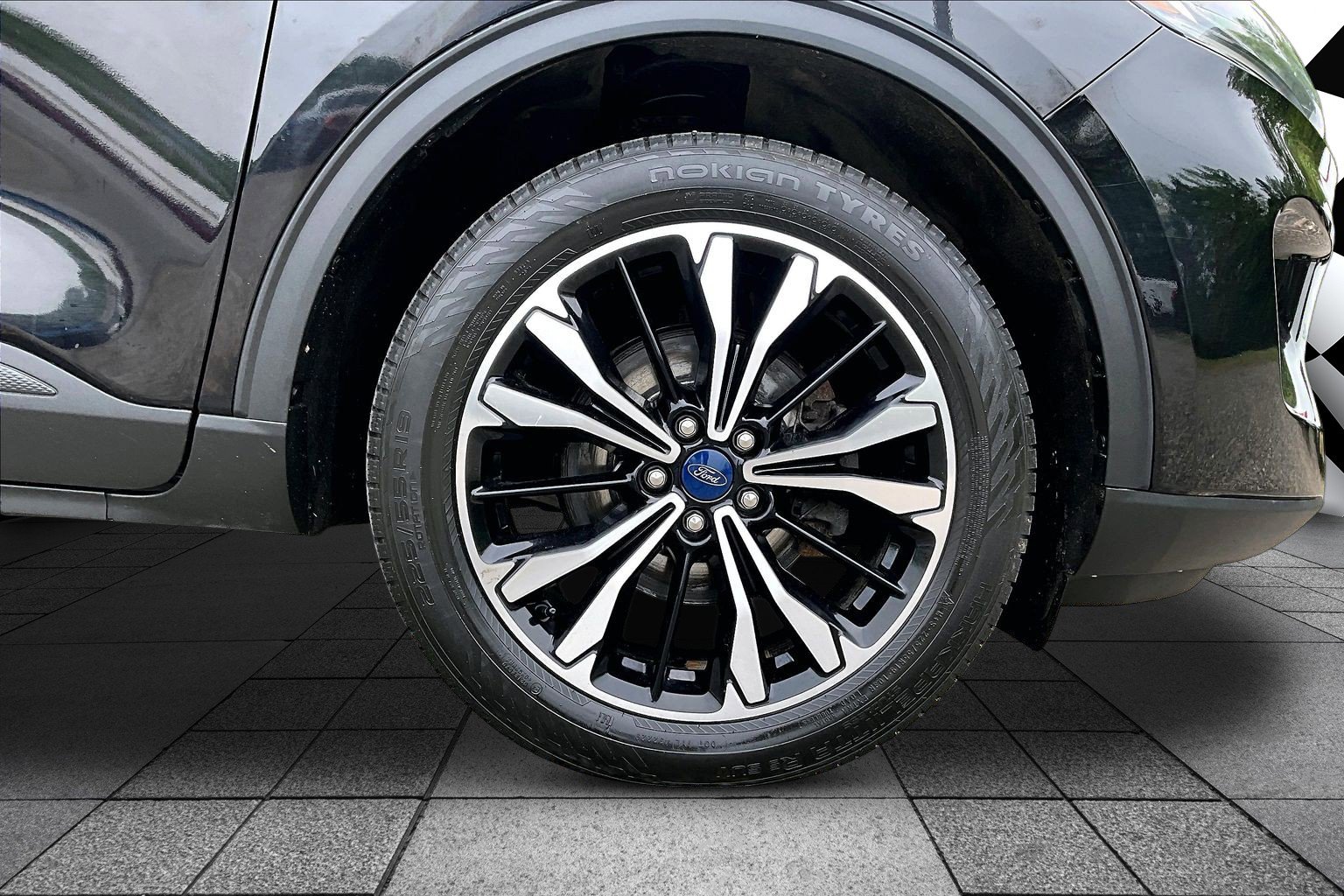 Certified 2022 Ford Escape SEL w/ SEL Stealth AWD Package image 8
