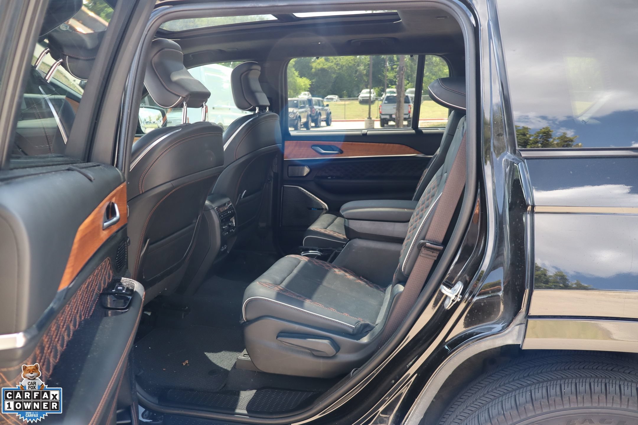 Used 2023 Jeep Grand Cherokee L Summit AWD/4WD image 27