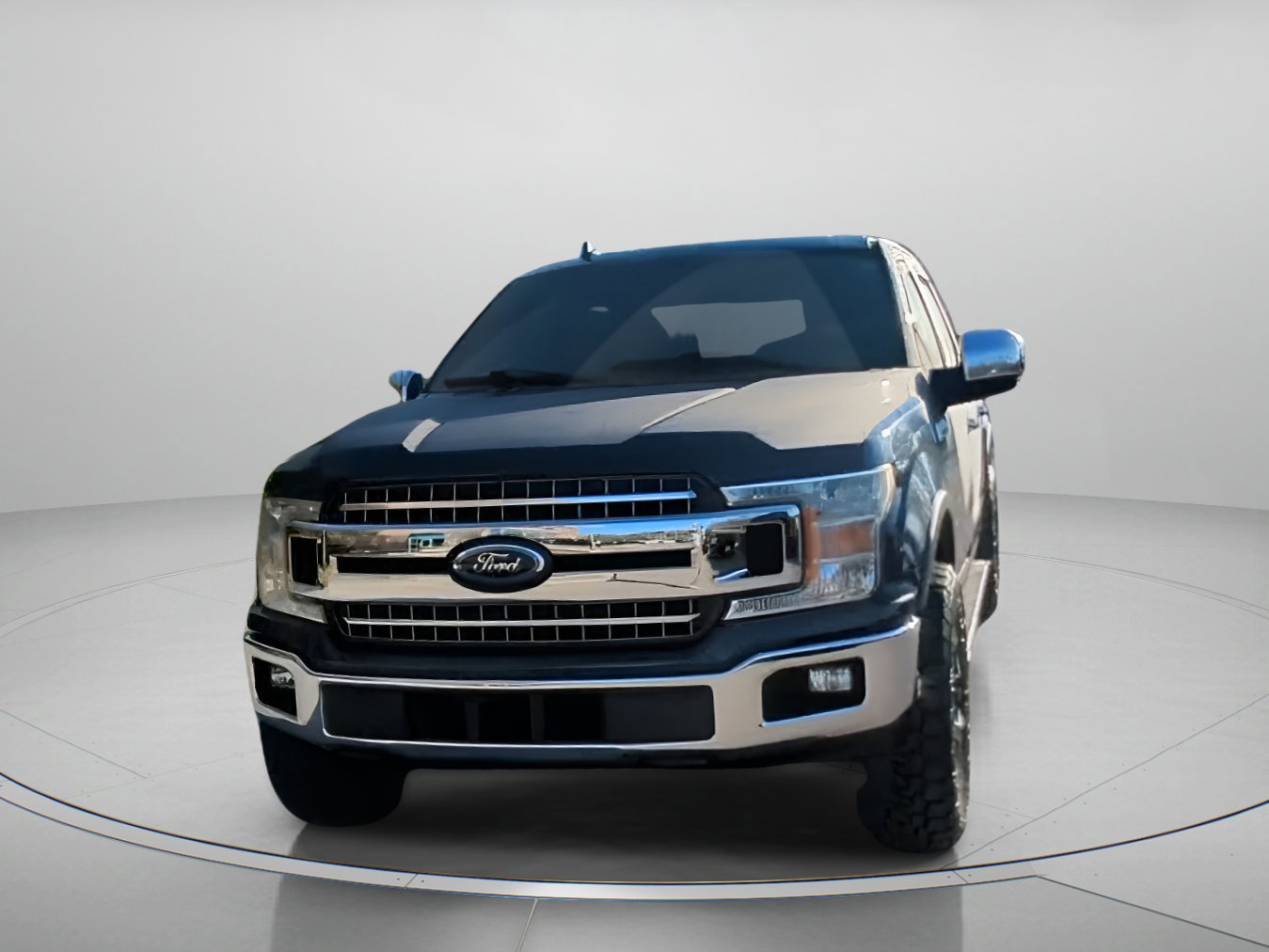 Certified 2019 Ford F150 XLT w/ Equipment Group 302A Luxury image 2