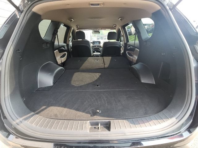 Used 2020 Hyundai Santa Fe SE AWD/4WD image 17