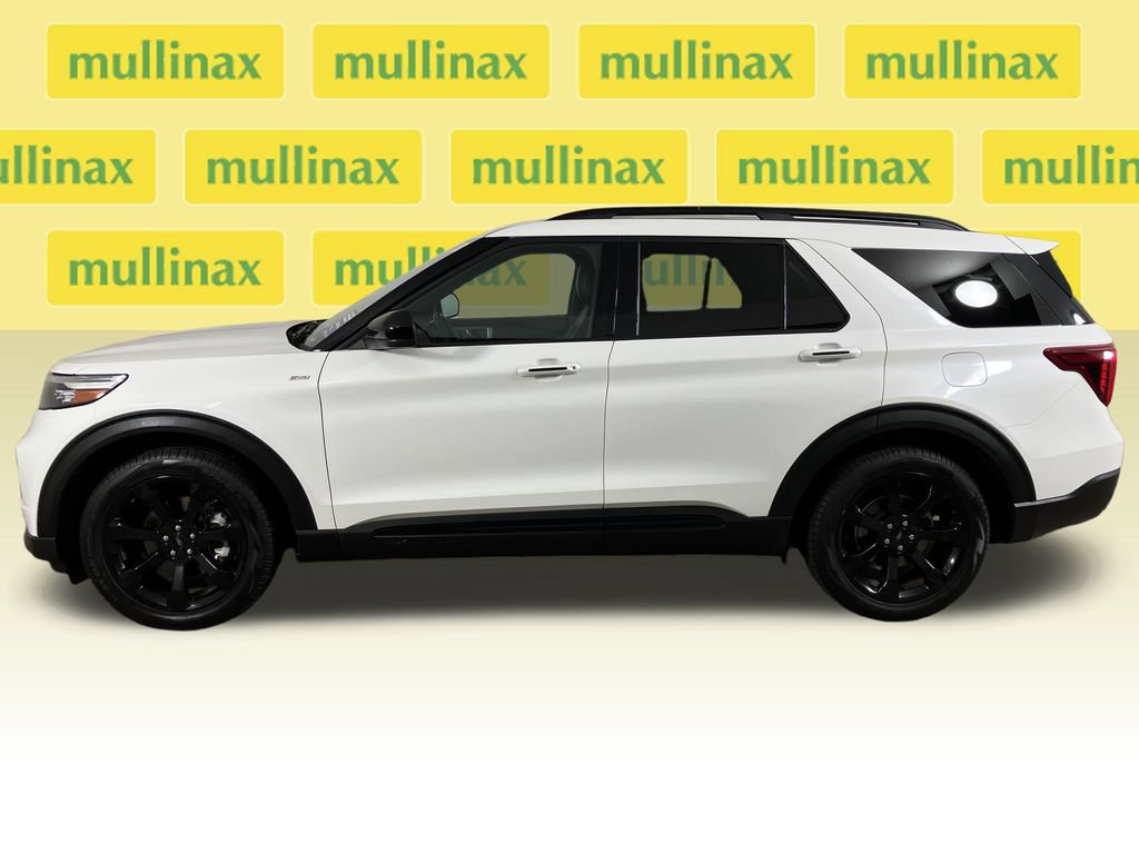 Certified 2024 Ford Explorer ST-Line w/ Class IV Trailer Tow Package image 11