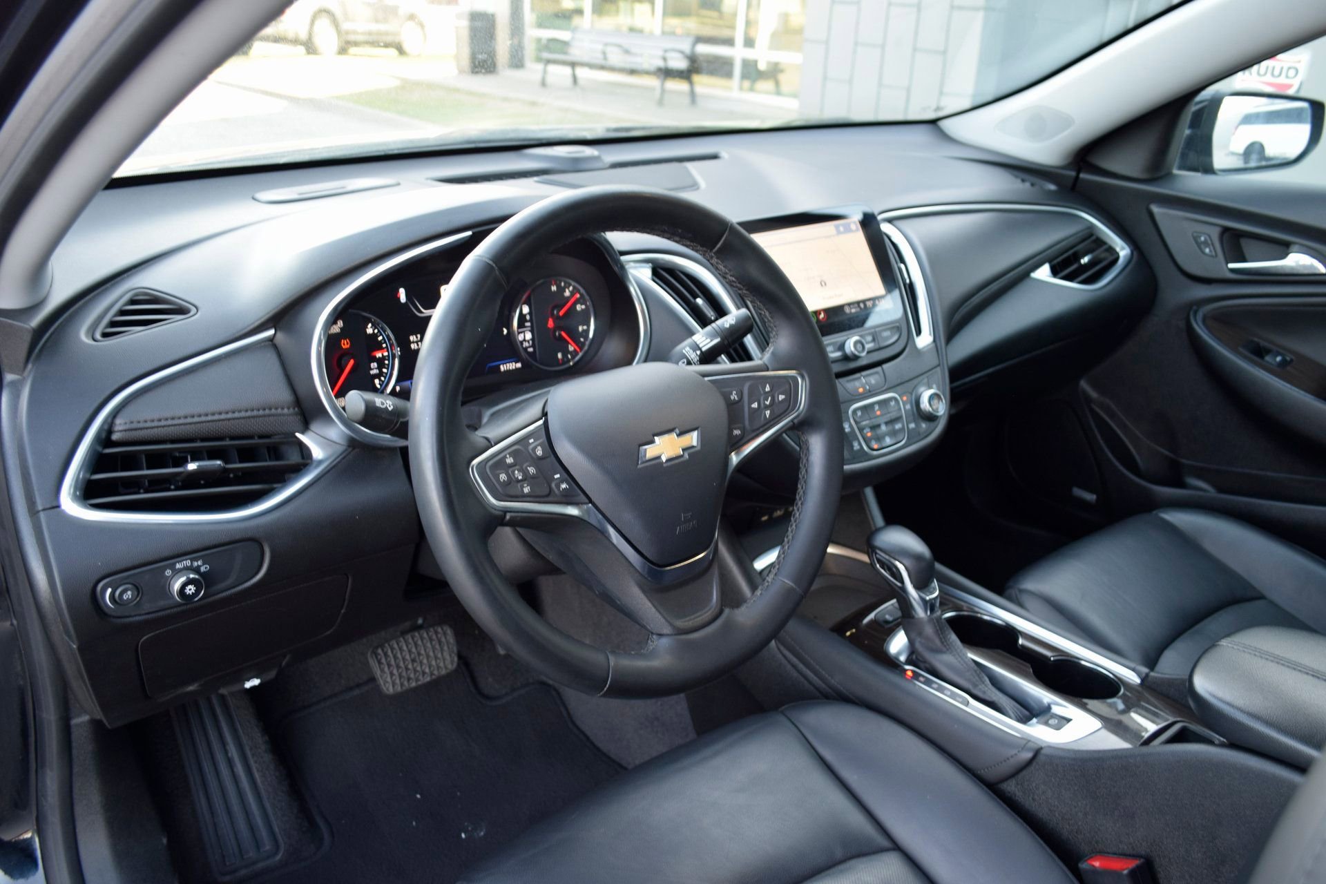 Used 2024 Chevrolet Malibu LT image 17