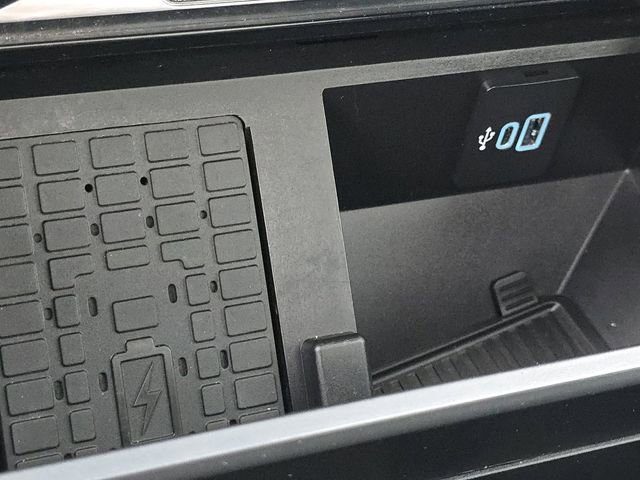 Certified 2024 Ford F250 Platinum image 32