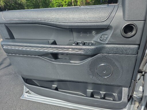 Certified 2024 Ford Expedition XLT RWD image 19