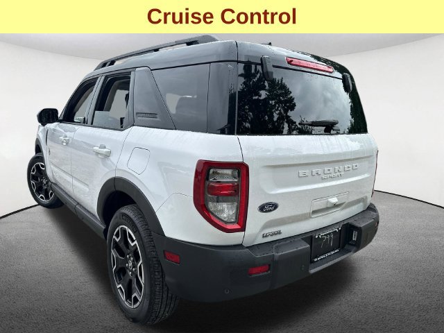 Certified 2025 Ford Bronco Sport Outer Banks w/ Outer Banks Tech Package+ AWD/4WD image 11