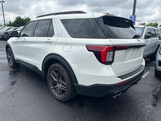 Certified 2025 Ford Explorer ST AWD/4WD image 4