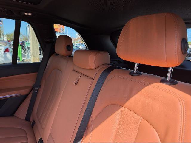Used 2022 BMW X5 xDrive40i w/ Premium Package image 11