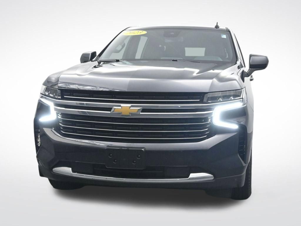 Used 2023 Chevrolet Suburban LT AWD/4WD image 2