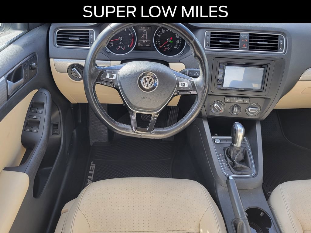 Used 2017 Volkswagen Jetta SE FWD image 8