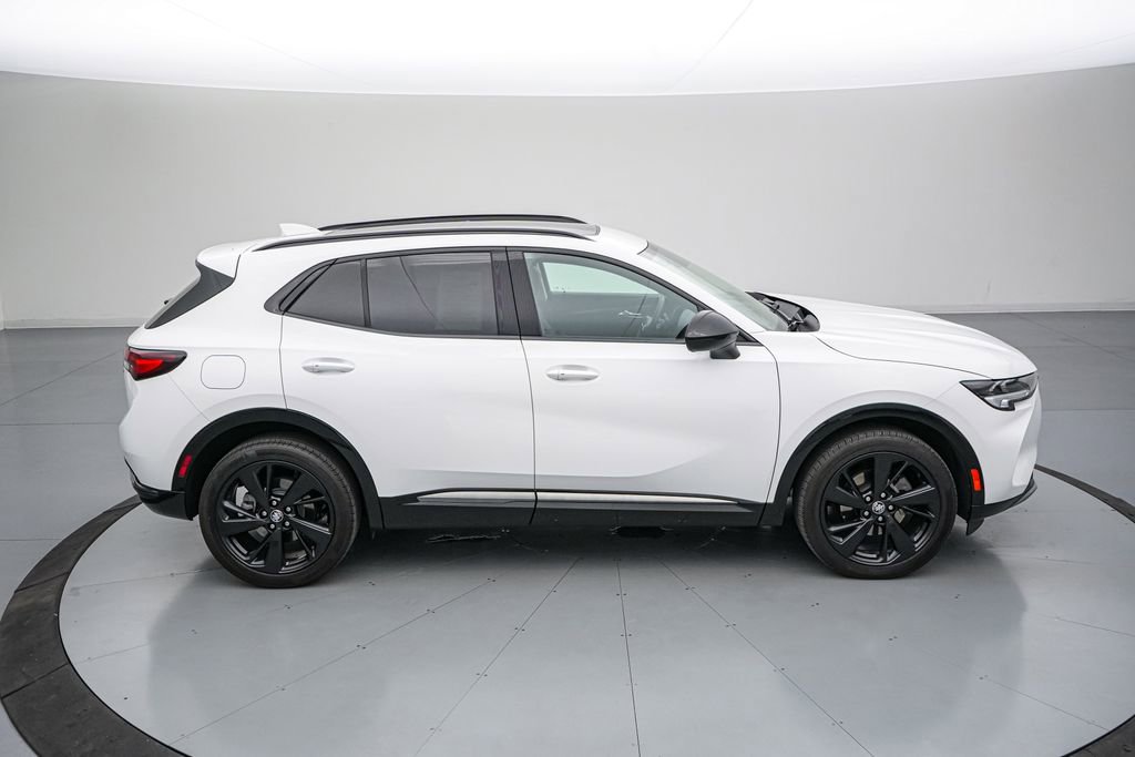 Used 2023 Buick Envision Essence w/ Sport Touring Package AWD/4WD image 3