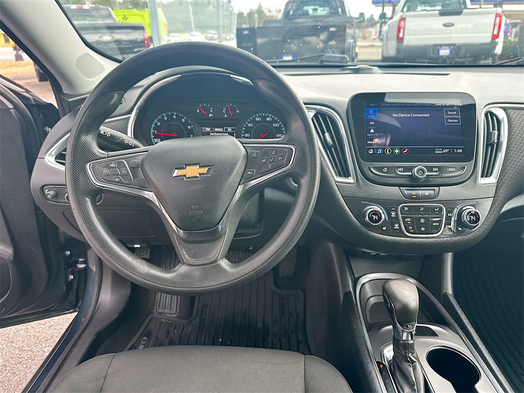 Used 2021 Chevrolet Malibu LT image 19