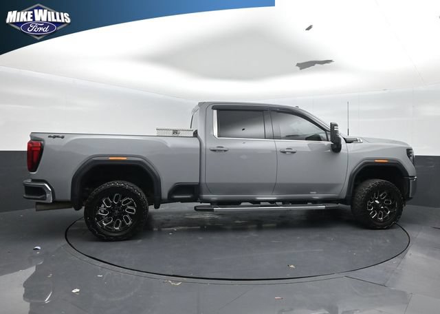 Used 2025 GMC Sierra 2500 SLE w/ SLE Value Package; AWD/4WD image 8