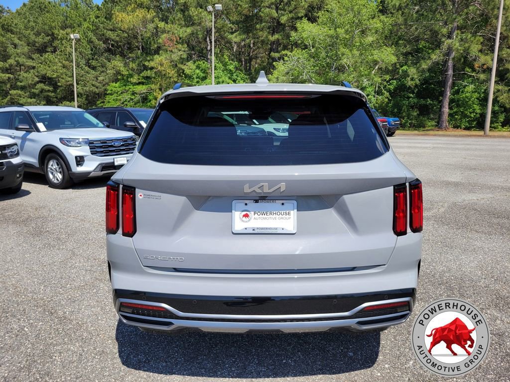 Used 2023 Kia Sorento SX image 4