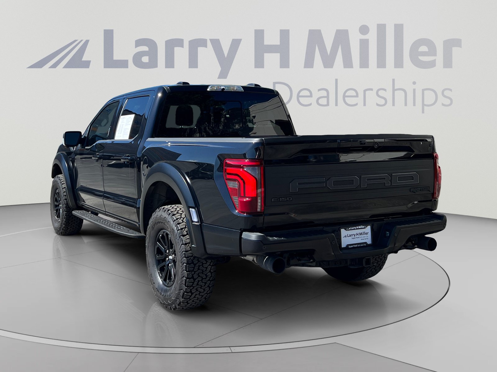Certified 2024 Ford F150 Raptor AWD/4WD image 3