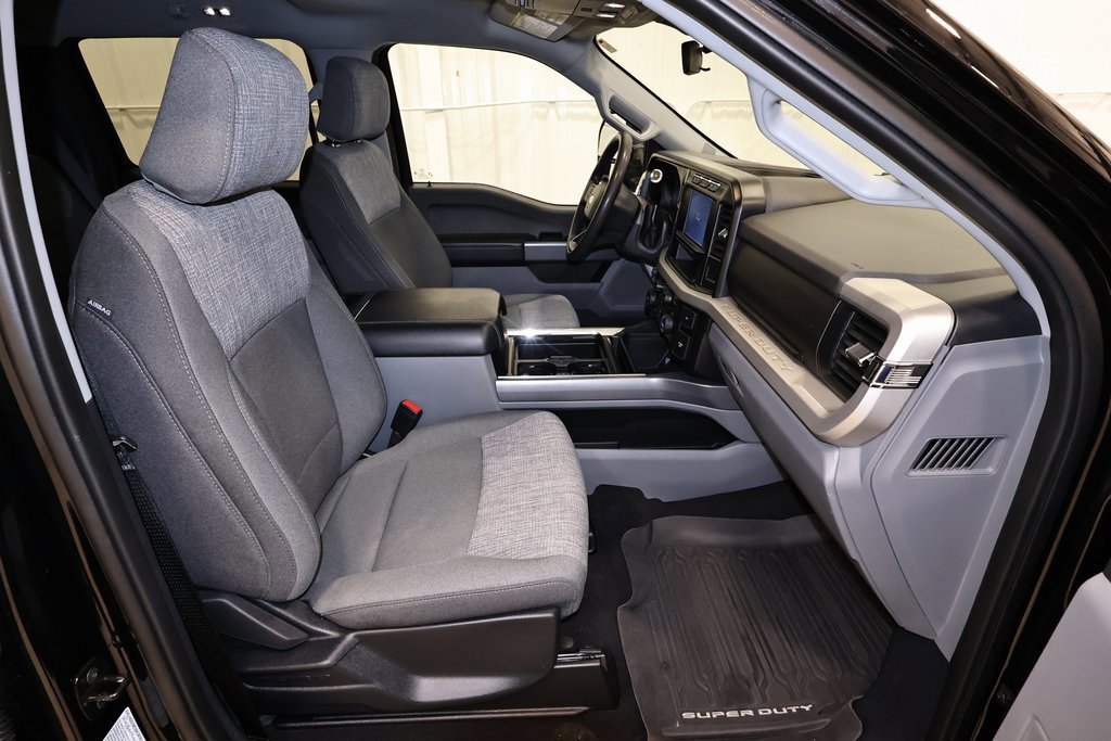 Certified 2024 Ford F450 XLT w/ 360-Degree Camera Package image 23