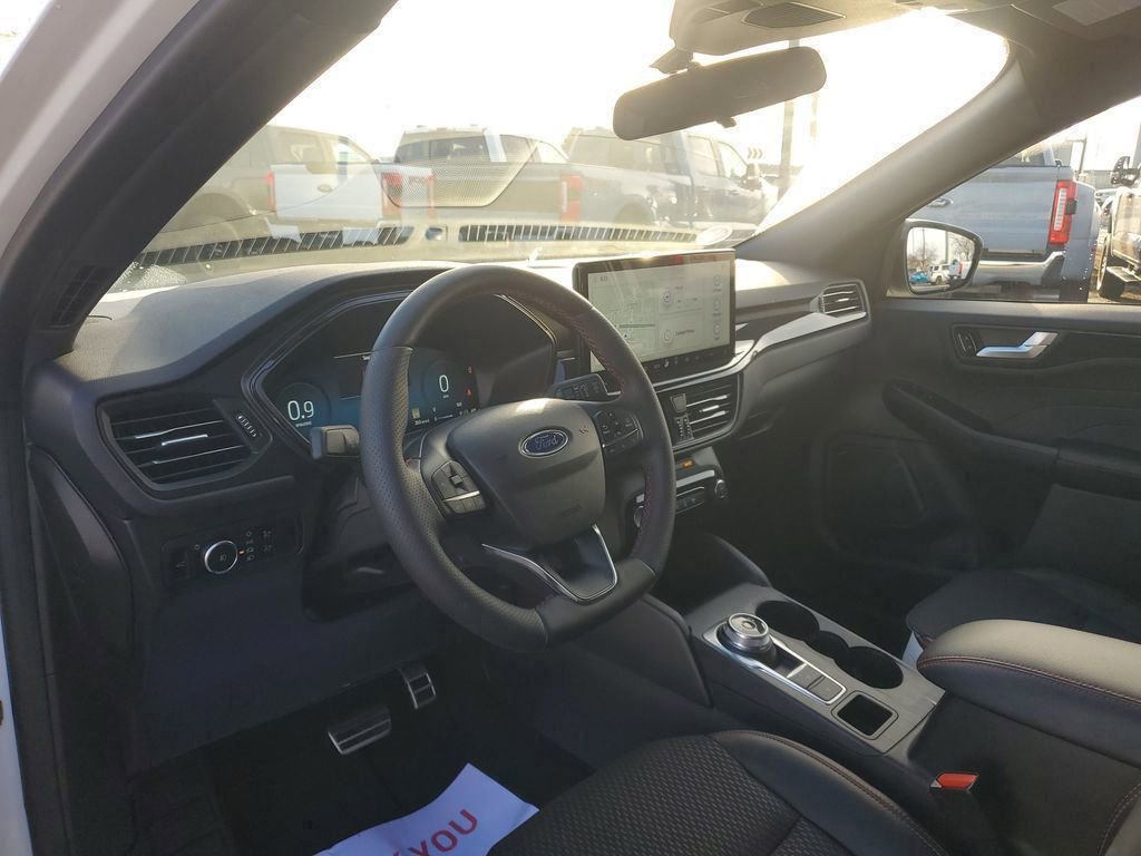 Certified 2023 Ford Escape ST-Line Select w/ Tech Pack #2 image 16