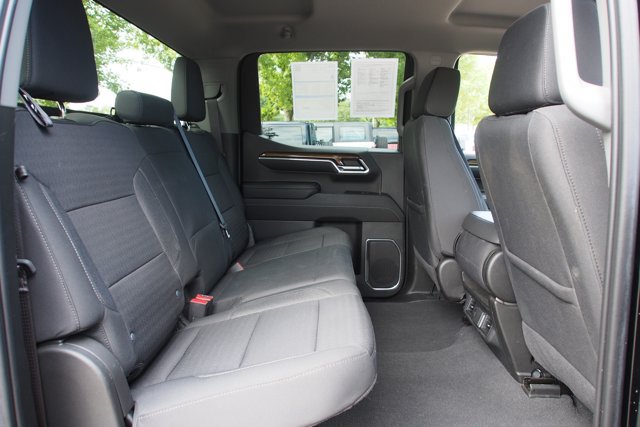 Used 2023 Chevrolet Silverado 1500 LT AWD/4WD image 14