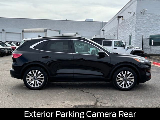 Certified 2022 Ford Escape Titanium w/ Class II Trailer Tow Package image 6