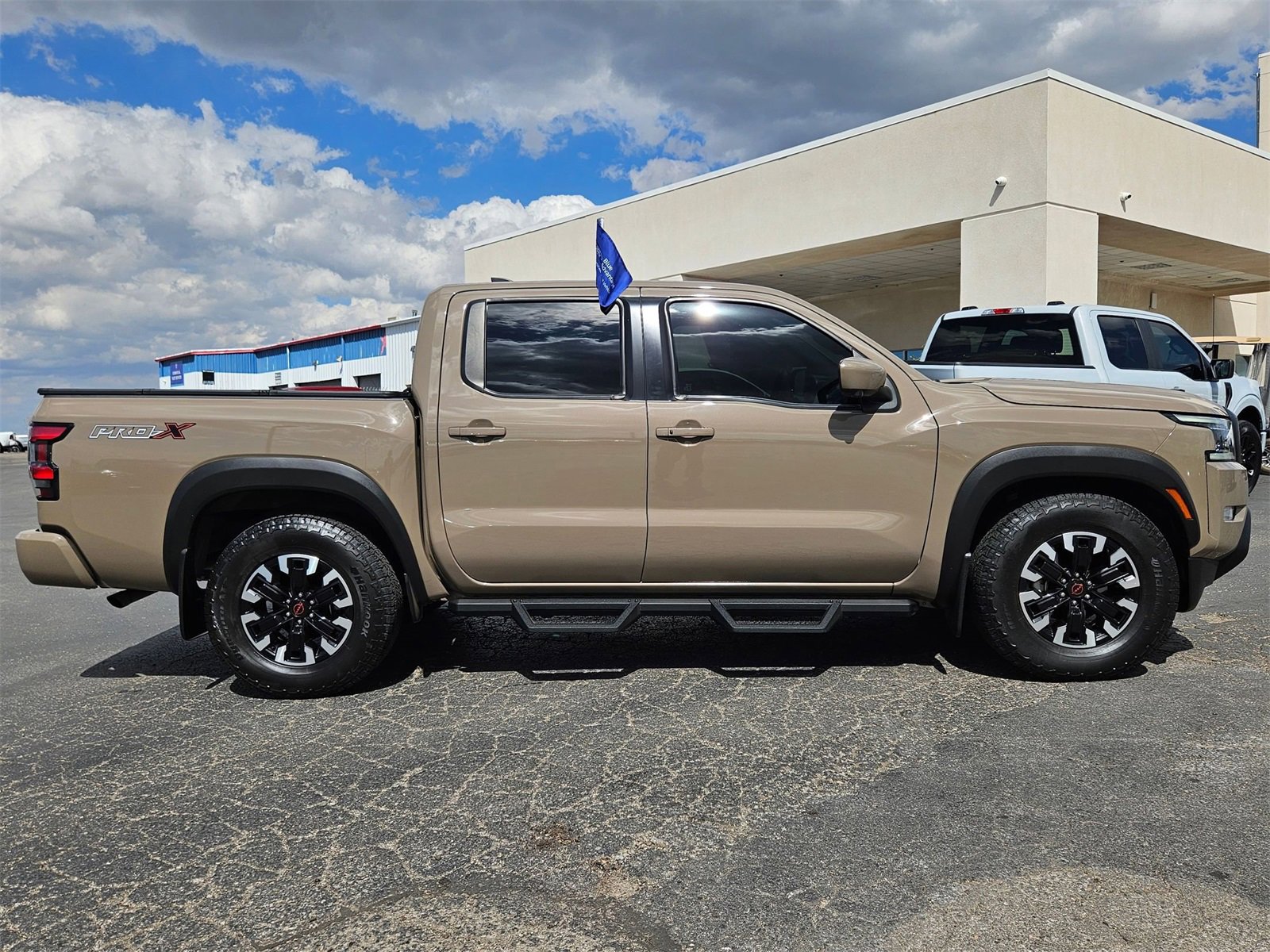 Used 2024 Nissan Frontier Pro-X w/ Pro Convenience Package image 4