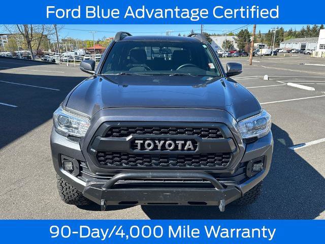 Used 2017 Toyota Tacoma TRD Off-Road w/ Premium & Technology Package image 9