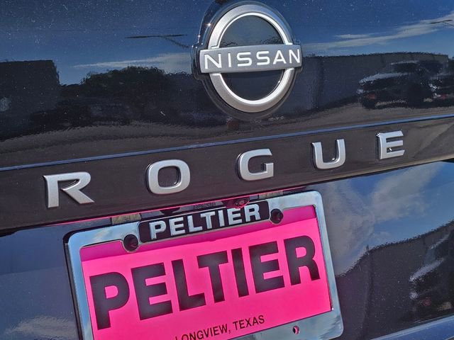 Used 2026 Nissan Rogue SL FWD image 9