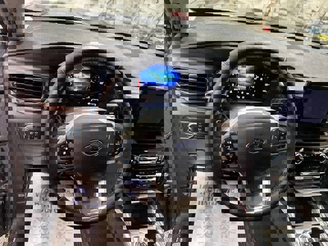 Certified 2021 Ford Explorer Limited w/ Equipment Group 301A image 14