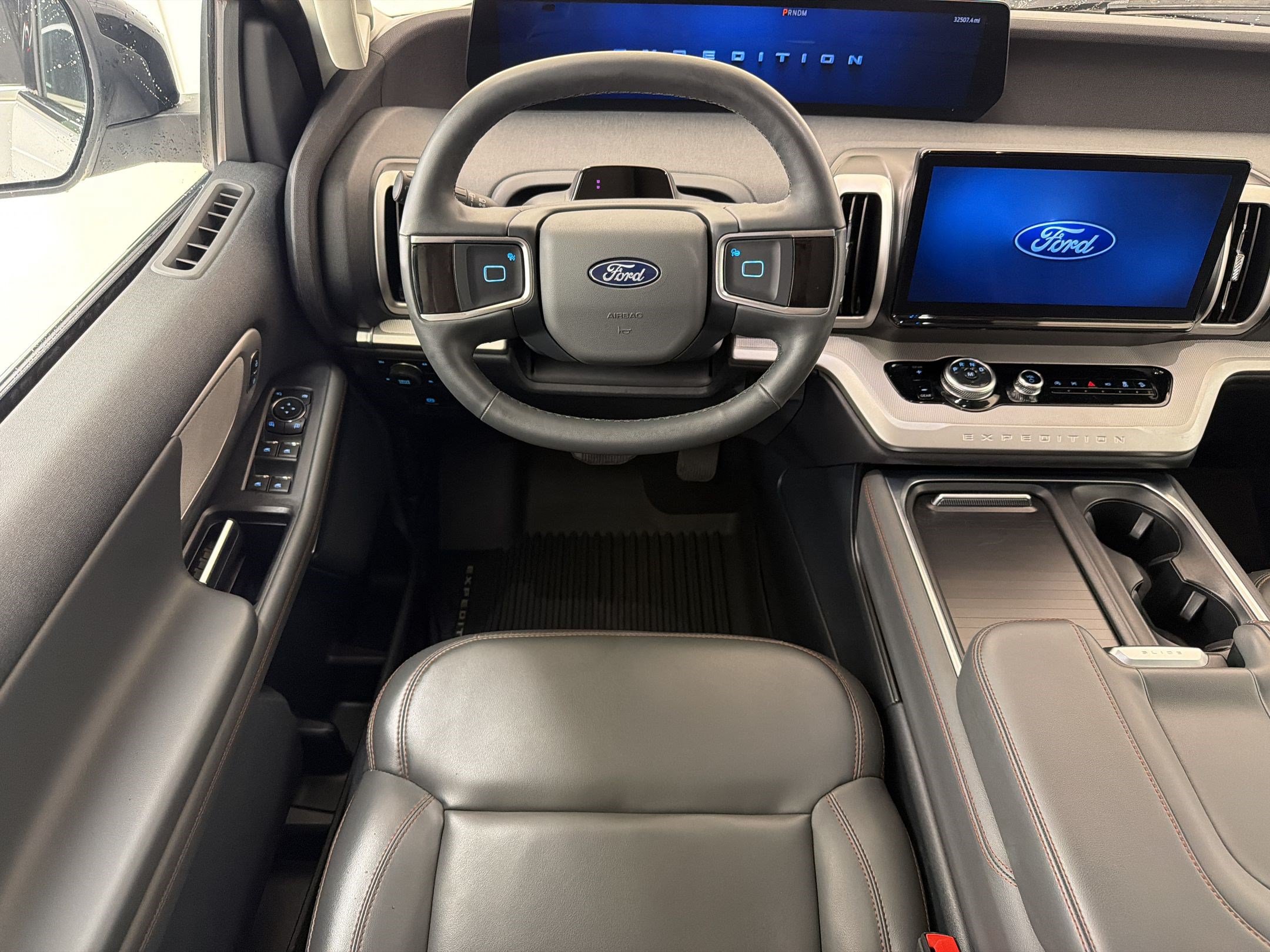 Certified 2025 Ford Expedition Active AWD/4WD image 28