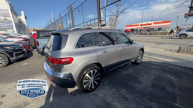 Used 2022 Mercedes-Benz GLB 250 w/ Premium Package Lite image 5