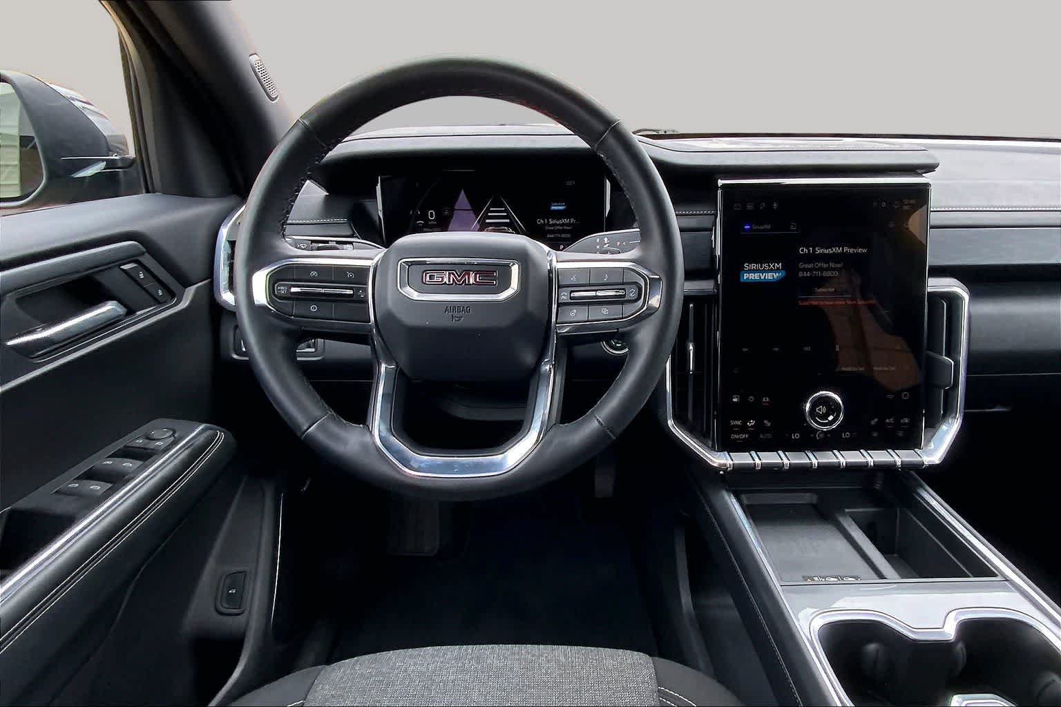 Used 2025 GMC Acadia Elevation FWD image 6