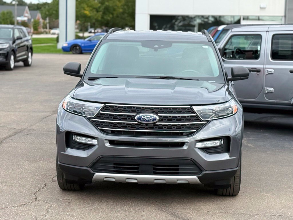 Certified 2024 Ford Explorer XLT w/ Equipment Group 202A AWD/4WD image 29