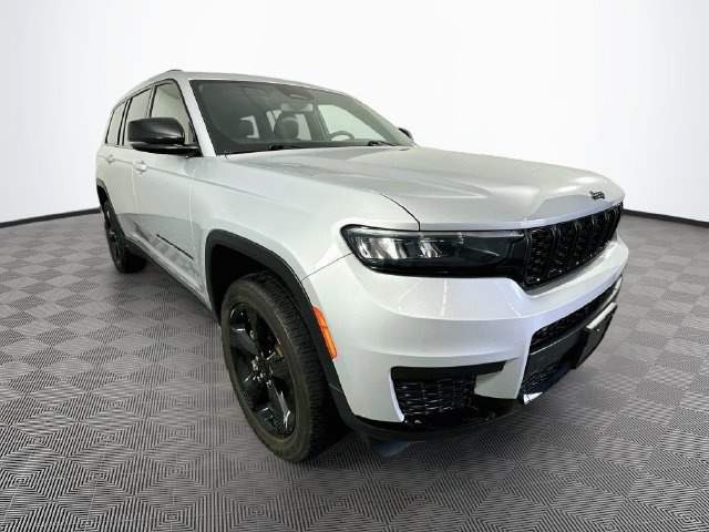 Used 2023 Jeep Grand Cherokee L Laredo AWD/4WD image 4