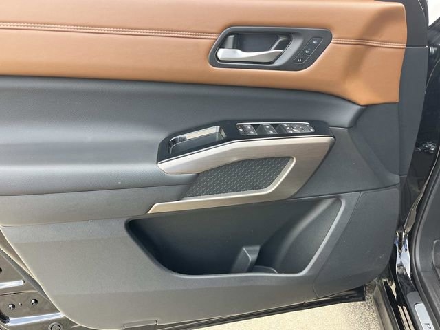 Used 2024 Nissan Pathfinder Platinum w/ Cargo Package FWD image 33