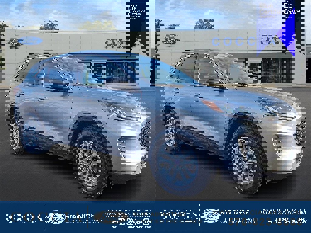 Certified 2022 Ford Escape SE w/ Cold Weather Package image 3