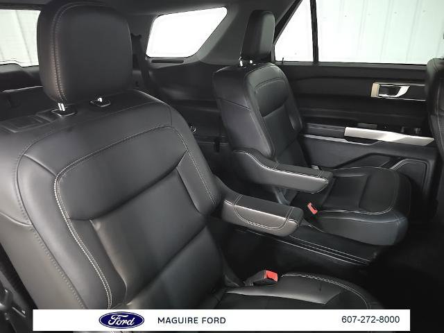 Certified 2022 Ford Explorer XLT w/ Equipment Group 202A image 16