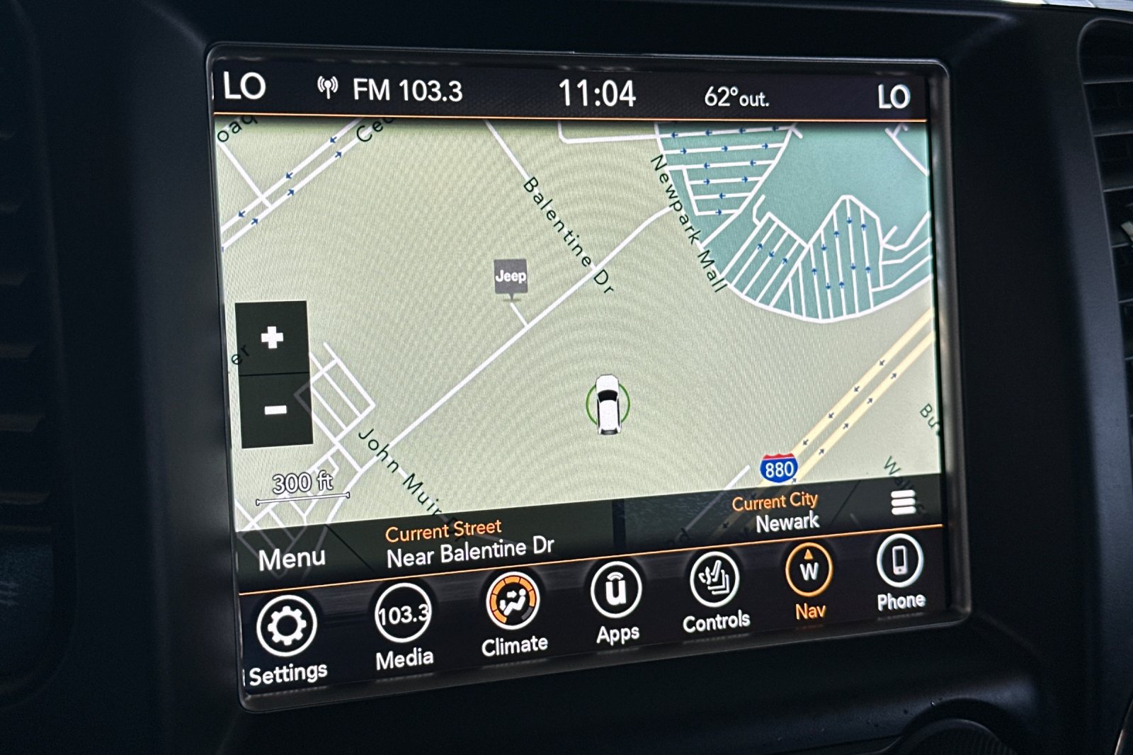 Used 2018 Jeep Grand Cherokee Trailhawk w/ Trailhawk Luxury Group AWD/4WD image 45
