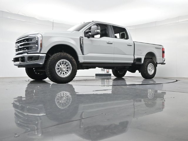 Certified 2025 Ford F250 Lariat w/ Lariat Ultimate Package AWD/4WD image 35