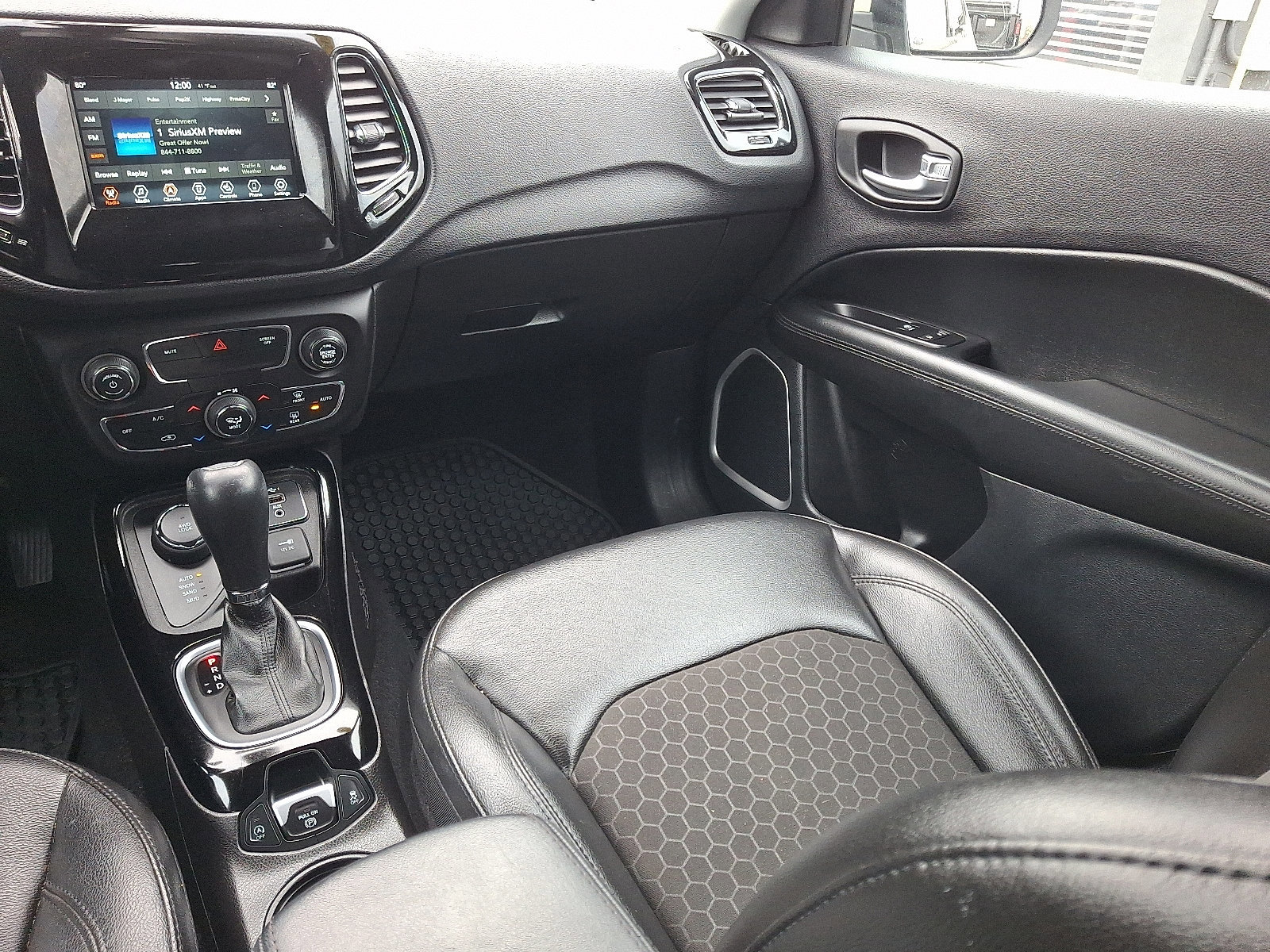 Used 2020 Jeep Compass Latitude image 17