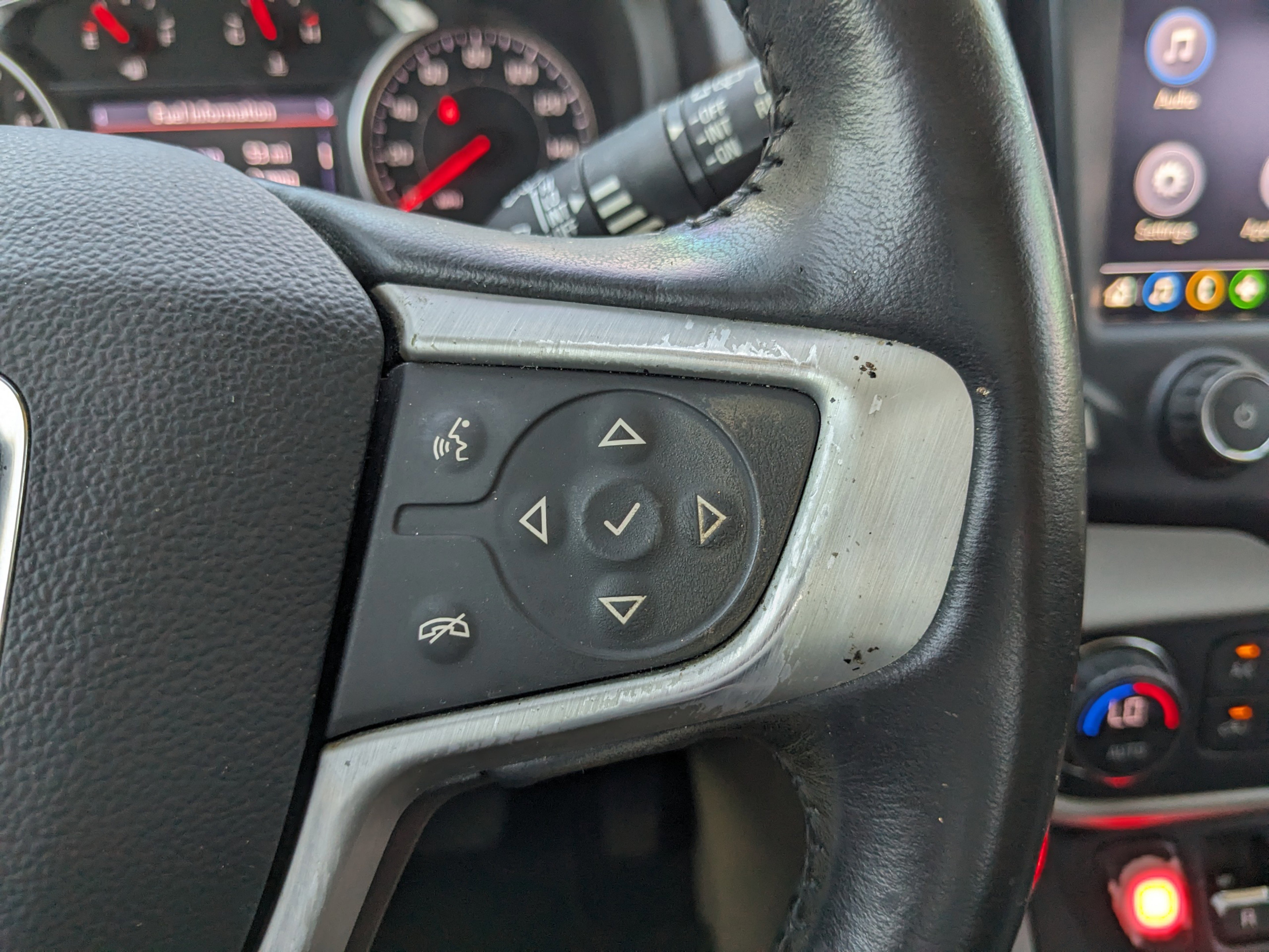 Used 2020 GMC Terrain SLT w/ Preferred Package image 27