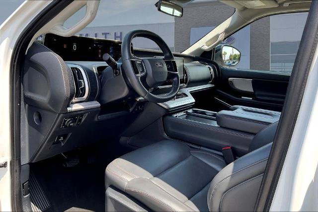 Certified 2025 Ford Expedition Active AWD/4WD image 17